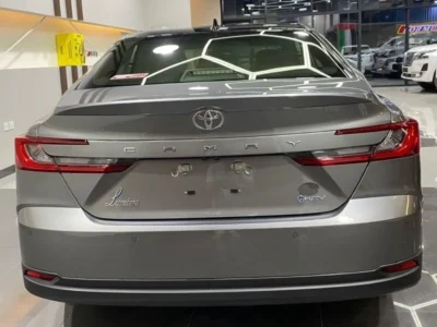2026 TOYOTA CAMRY LUMIERE 2.5L HYBRID 4 Cylinders Engine Grey Brown Sedan GCC