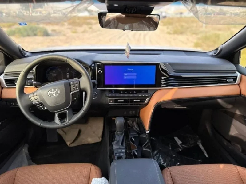 2026 TOYOTA CAMRY LUMIERE 2.5L HYBRID 4 Cylinders Engine Black Brown Sedan GCC