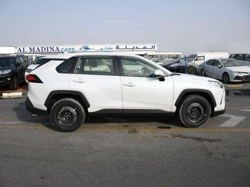2023 Toyota RAV 4 LE 2.5 Litres V4 Petrol Engine White Beige SUV AWD GCC Specs