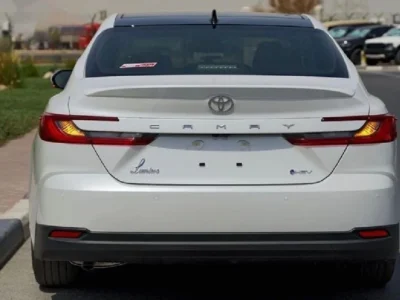 2026 TOYOTA CAMRY LUMIERE 2.5L HYBRID 4 Cylinders Engine White Brown Sedan GCC