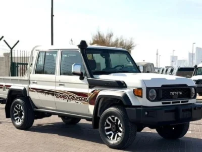 2026 TOYOTA LAND CRUSER LC79 4.0 Litres V6 Petrol Engine White Brown Pickup Truck