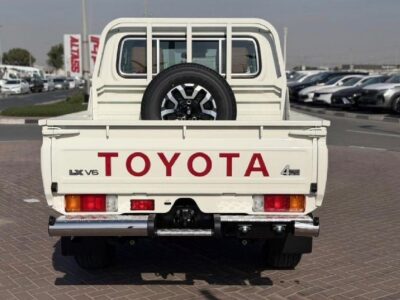 2026 TOYOTA LAND CRUSER LC79 4.0 Litres V6 Petrol Engine White Brown Pickup Truck