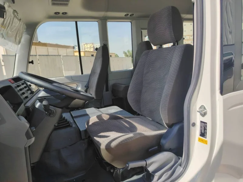 2025 TOYOTA COASTER HIROOF 4.0L 4 Cylinders DIESEL Engine MT White Black Bus