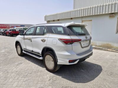 2025 Toyota Fortuner 4.0 Litres V6 Petrol Engine White Tan GCC 4x4 Automatic
