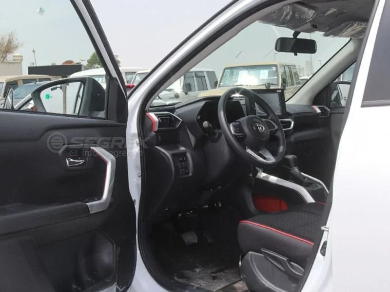 2026 Toyota Raize E 1.2 Litres 4 Cylinders Petrol Engine White Black SUV GCC Specs