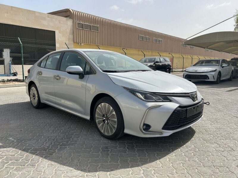 2025 TOYOTA COROLLA GLI 2.0 Liters 4 Cylinders Petrol Engine Silver Grey Sedan GCC