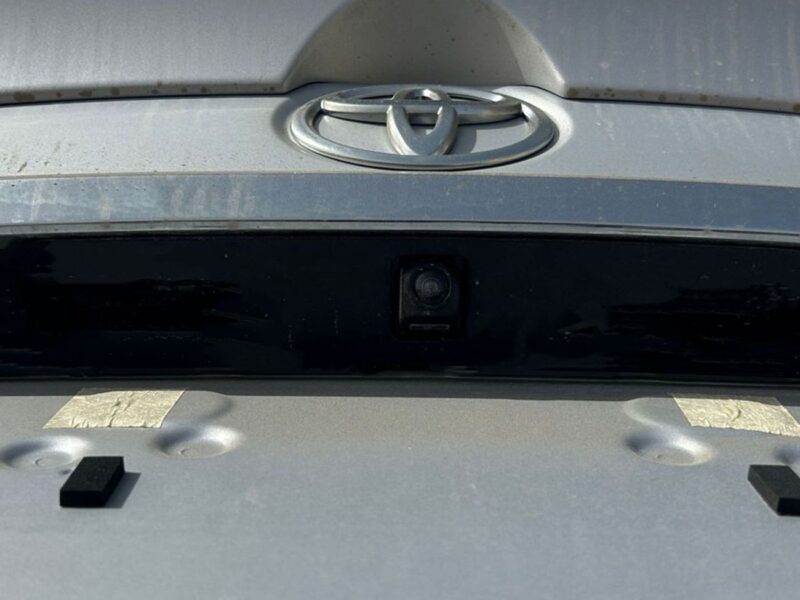 2025 TOYOTA COROLLA GLI 2.0 Liters 4 Cylinders Petrol Engine Silver Grey Sedan GCC