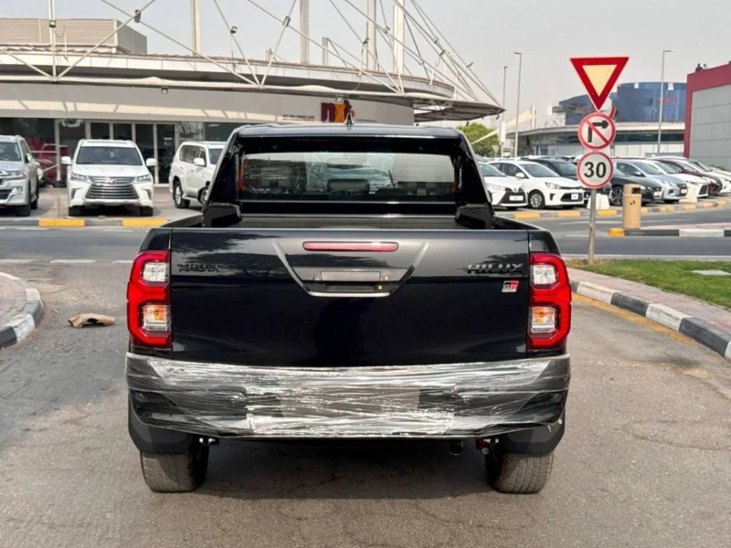 2025 TOYOTA HILUX DCAB GRS 2.8L 4-cylinder Turbocharged Diesel Black Pickup Truck