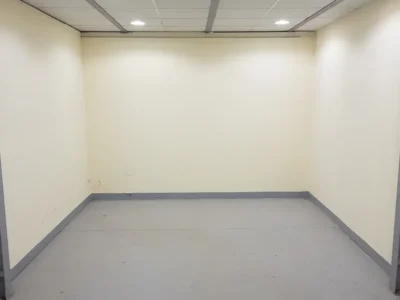 215 sqft on Mezzanine Floor Easy for loading for Storage
