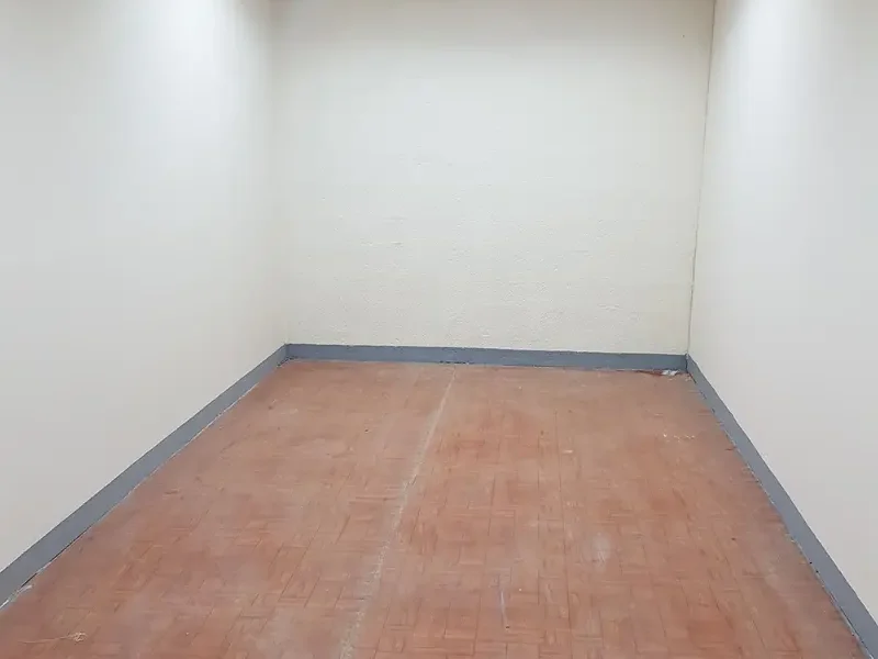 215 sqft on Mezzanine Floor Easy for loading for Storage