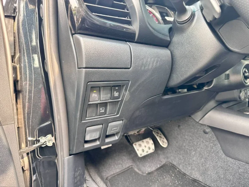 2025 TOYOTA HILUX DCAB GRS 2.8L 4-cylinder Turbocharged Diesel Black Pickup Truck