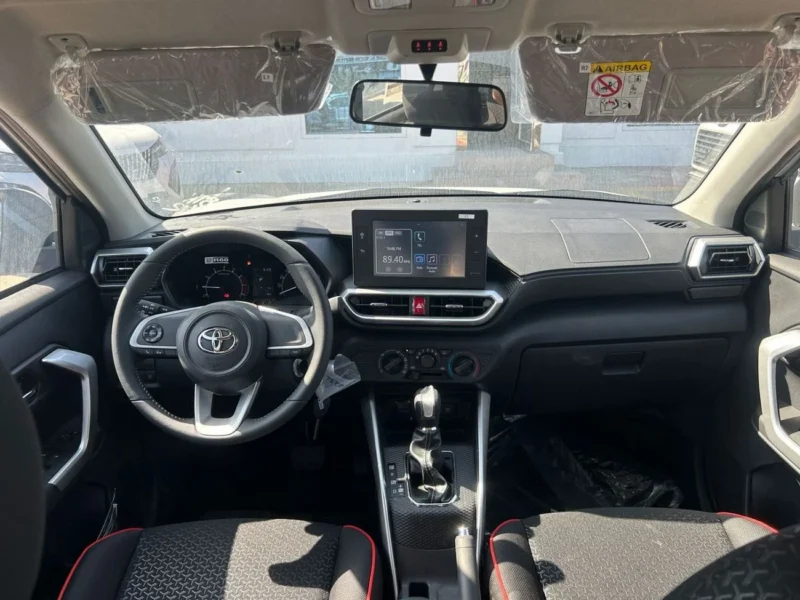 2025 TOYOTA RAIZE G 1.0L TURBO 4 Cylinders Petrol Engine Grey Black SUV GCC Specs