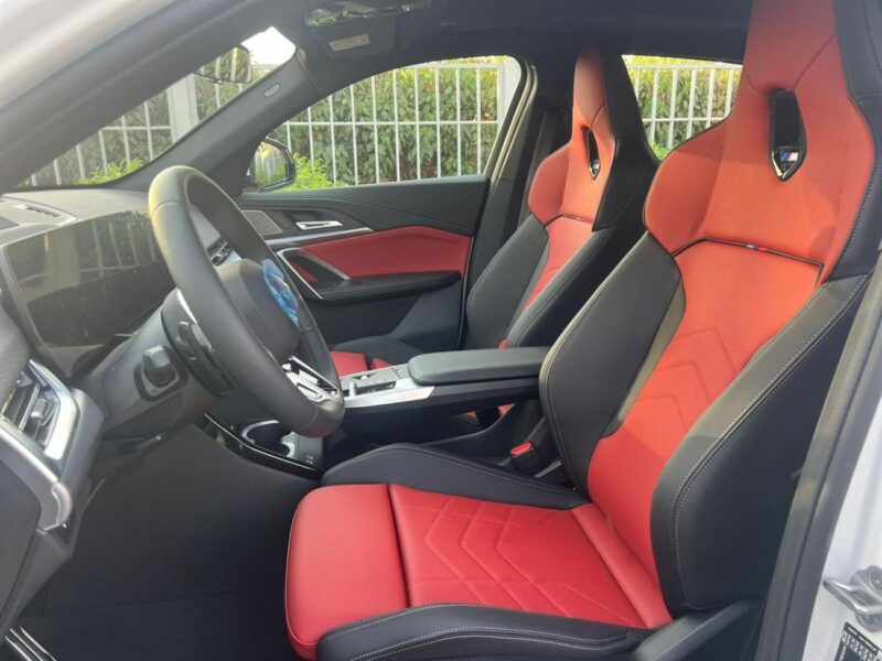 2026 BMW X2 XDRIVE 20i 2.0 Litres 4 Cylinders Petrol Engine White Red SUV