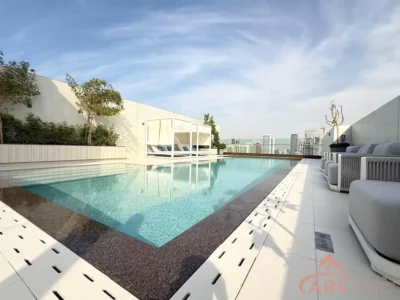 Park View Spacious and Bright Modern Living