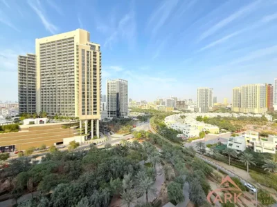 Brand New Spacious Layout Park Views