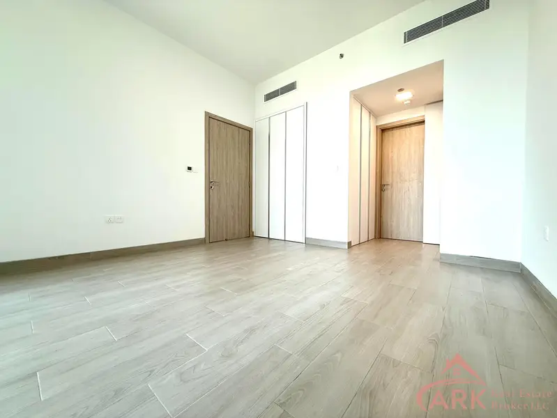 1 Month Free Brand-New Unit Spacious Layout