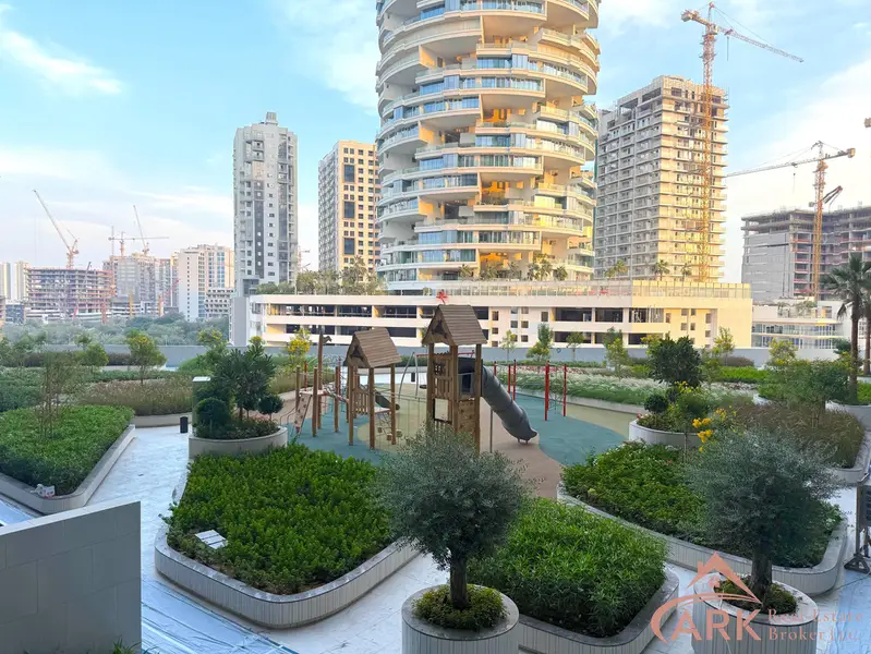 1 Month Free Brand-New Unit Spacious Layout
