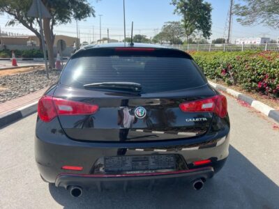 2019 Alfa Romeo Giulietta Veloce 1.8L 4 Cylinders Petrol Engine Black Red Hatchback