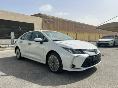 2025 Toyota Corolla GLI 2.0 Litres 4-Cylinder Petrol Engine White Grey Sedan GCC Specs