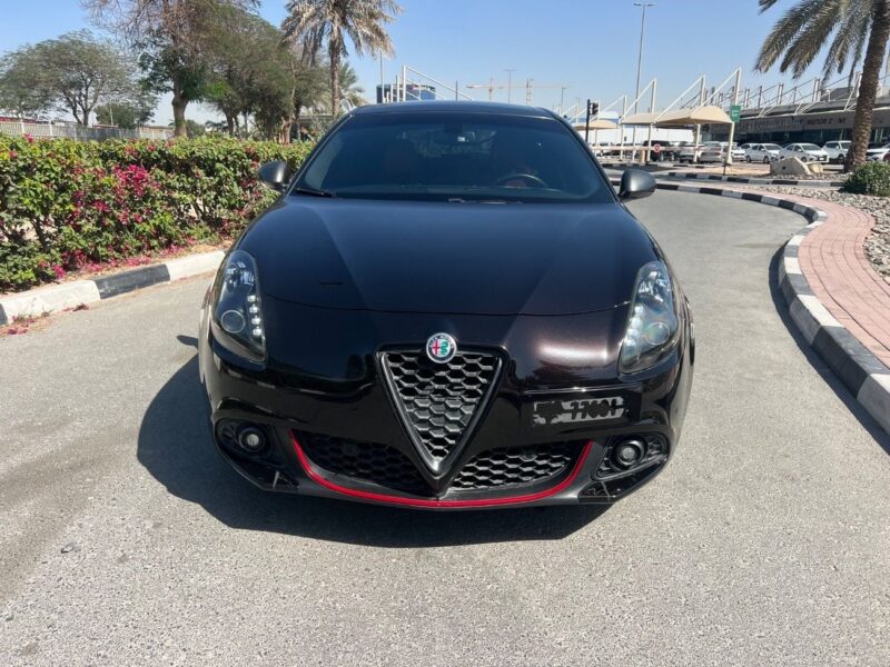 2019 Alfa Romeo Giulietta Veloce 1.8L 4 Cylinders Petrol Engine Black Red Hatchback