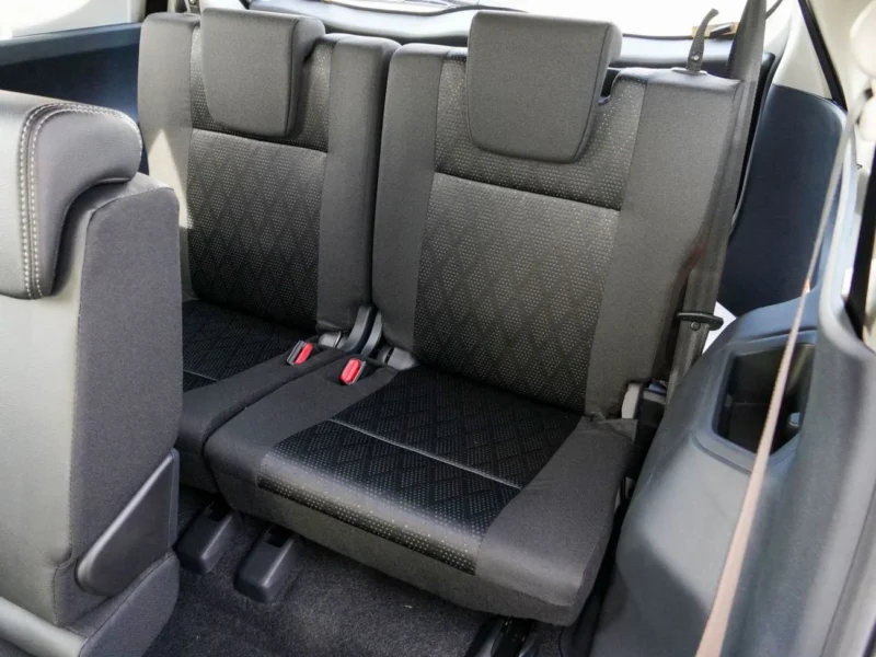 2025 TOYOTA VELOZ 1.5 Litres 4 Cylinders Petrol Engine White Grey SUV GCC Specs