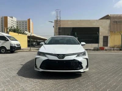 2025 Toyota Corolla GLI 2.0 Litres 4-Cylinder Petrol Engine White Grey Sedan GCC Specs
