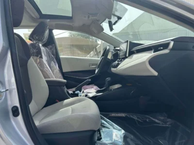 2025 TOYOTA COROLLA GLI 2.0 Liters 4 Cylinders Petrol Engine Silver Grey Sedan GCC