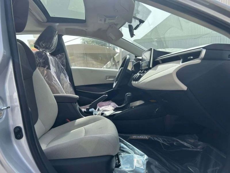 2025 TOYOTA COROLLA GLI 2.0 Liters 4 Cylinders Petrol Engine Silver Grey Sedan GCC