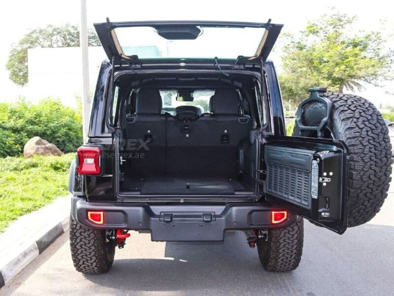2026 Jeep Wrangler UNLIMITED RUBICON 2.0L Turbo 4-Cylinder Engine Black SUV GCC