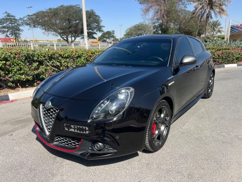 2019 Alfa Romeo Giulietta Veloce 1.8L 4 Cylinders Petrol Engine Black Red Hatchback