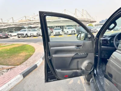2025 TOYOTA HILUX DCAB GRS 2.8L 4-cylinder Turbocharged Diesel Black Pickup Truck