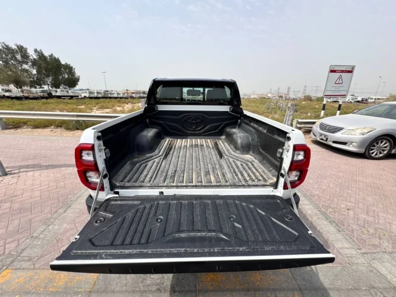 2026 TOYOTA HILUX GRS DCAB 4.0 Litres V6 Petrol Engine White Black Pickup Truck