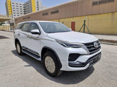 2025 Toyota Fortuner 4.0 Litres V6 Petrol Engine White Tan GCC 4x4 Automatic