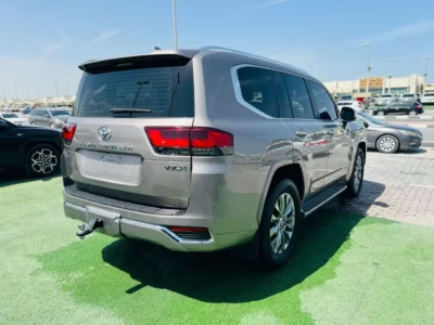 2022 Toyota Land Cruiser VXR 3.5 Litres V6 Petrol Engine Brown Beige SUV GCC Specs