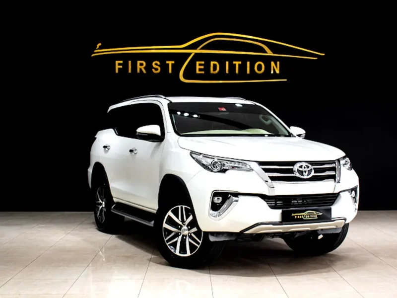 2019 Toyota Fortuner VXR 6 Cylinders Petrol Engine White Tan SUV GCC Specs Full Option