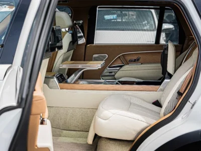 2022 Land Rover Range Rover (LWB) SV P615 4.4L 8 Cylinders Engine White Tan SUV