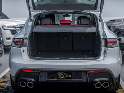 2024 Porsche Macan 2.0 Litres 4-cylinder Petrol Engine White Red SUV AWD GCC Specs