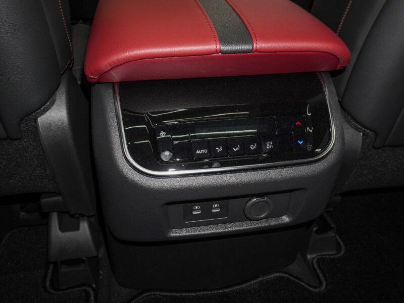 2026 Nissan Patrol Platinum 3.5-liter V6 Twin-Turbo Petrol Engine Black Red SUV GCC