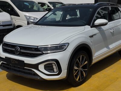 2025 Volkswagen Tiguan L 300 TSI 2WD 1.5-liter TSI 4 Cylinders Engine Black White SUV