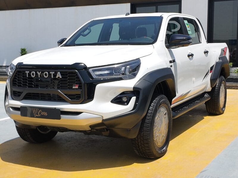 2026 Toyota Hilux GR Sport 4.0 Litres V6 Petrol Engine White Black Pickup Truck 4WD