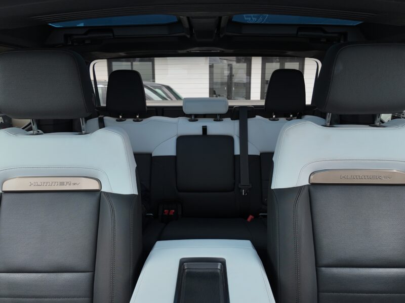 2022 GMC HUMMER H Fully Electric Vehicle (BEV) White Grey Pickup Truck e4WD