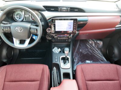 2026 TOYOTA HILUX SR5 4.0L 6 DOHC 24-Valve Dual VVT-i 4WD White Red Pickup Truck