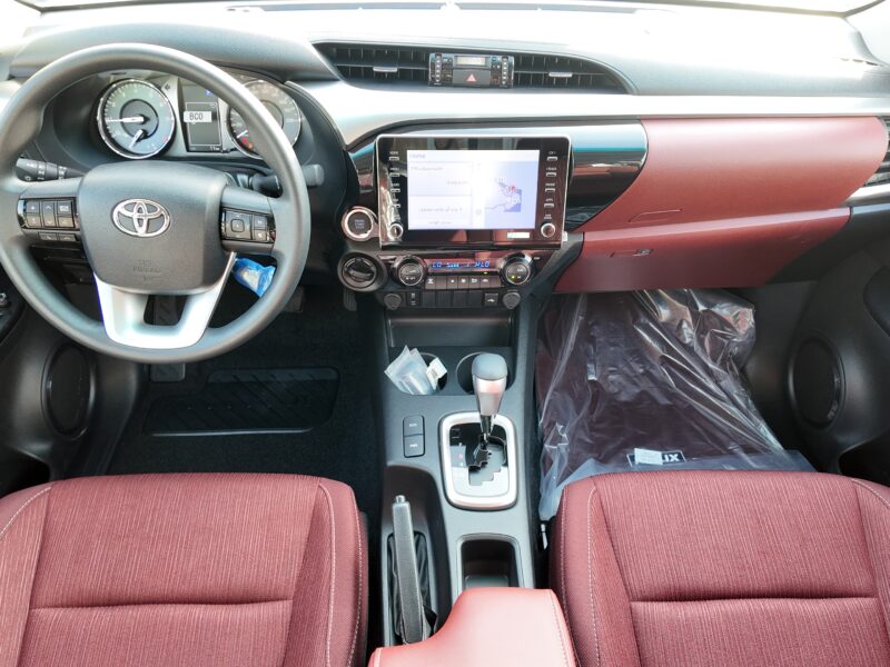 2026 TOYOTA HILUX SR5 4.0L 6 DOHC 24-Valve Dual VVT-i 4WD White Red Pickup Truck