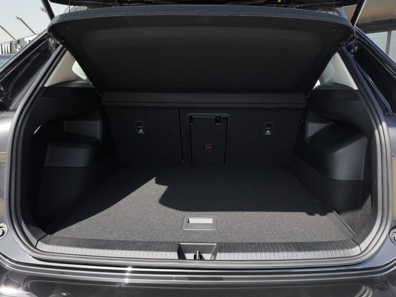 2025 Volkswagen Tiguan 330 TSI R-Line 2.0 Litres Turbocharge 4 Cylinders Grey SUV