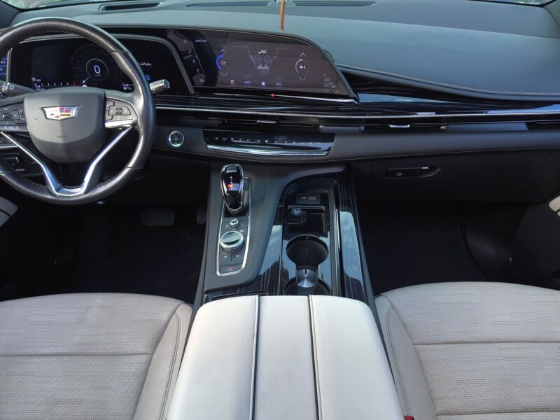 2023 Cadillac Escalade 600 6.2 Litres V8 Naturally Aspirated Black Beige SUV GCC