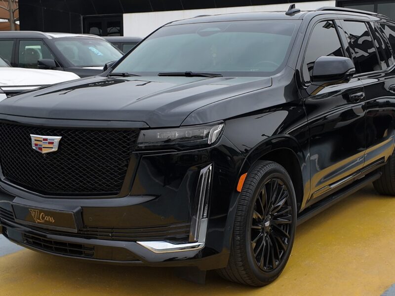 2023 Cadillac Escalade 600 6.2 Litres V8 Naturally Aspirated Black Beige SUV GCC