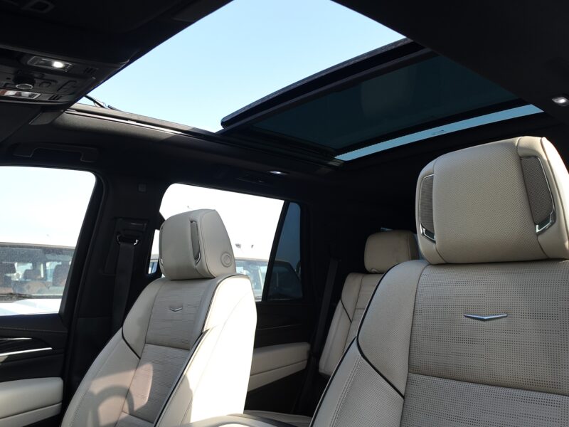 2023 Cadillac Escalade 600 6.2 Litres V8 Naturally Aspirated Black Beige SUV GCC