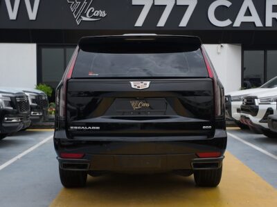 2023 Cadillac Escalade 600 6.2 Litres V8 Naturally Aspirated Black Beige SUV GCC