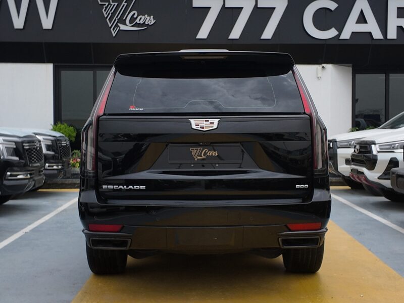 2023 Cadillac Escalade 600 6.2 Litres V8 Naturally Aspirated Black Beige SUV GCC
