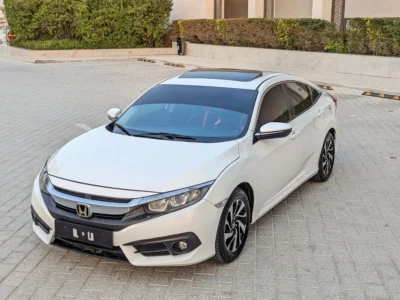 2017 Honda Civic 1.8 i-VTEC 4 Cylinders Petrol Engine White Black Sedan GCC Full Options